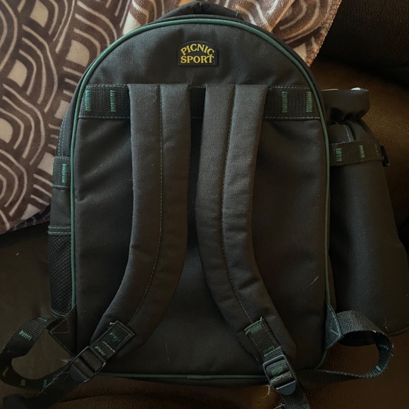 Picnic setting backpack - Picture 3 of 5